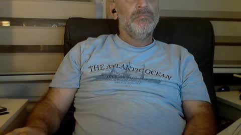 Snapshot of antheris chatting on October 21, 2025, 6:41 pm antheris online show from October 21, 2025, 6:41 pm