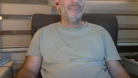 Snapshot of antheris chatting on November 22, 2025, 9:47 pm antheris online show from November 22, 2025, 9:47 pm