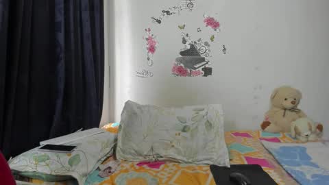 anthonela_mature_ online show from November 24, 2025, 4:29 pm