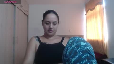 Anthonela Queen online show from September 25, 2025, 5:49 pm