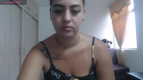 Anthonela Queen online show from November 10, 2025, 12:48 pm