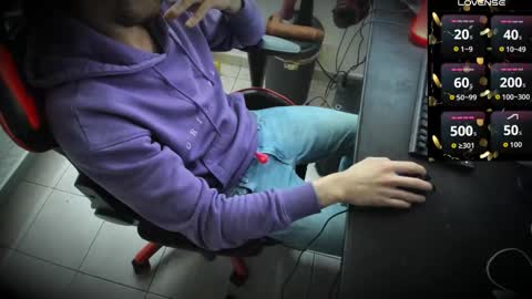 Snapshot of anthonyloveseks chatting on November 30, 2025, 1:15 pm Anthony online show from November 30, 2025, 1:15 pm