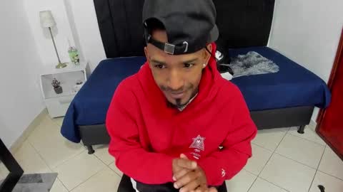 Snapshot of anthoy_wayans chatting on December 18, 2024, 12:10 am       online show from December 18, 2024, 12:10 am