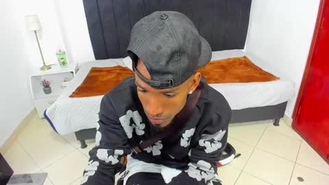 Snapshot of anthoy_wayans chatting on January 19, 2025, 7:04 pm       online show from January 19, 2025, 7:04 pm