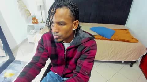 Snapshot of anthoy_wayans chatting on February 22, 2025, 12:16 am       online show from February 22, 2025, 12:16 am