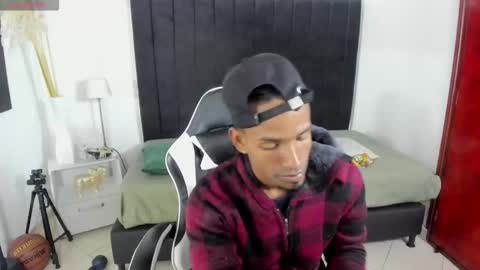       online show from December 3, 2025, 12:29 am