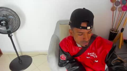 Snapshot of anthoy_wayans chatting on February 4, 2026, 1:00 am online show from February 4, 2026, 1:00 am