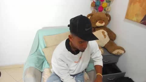 Snapshot of anthoy_wayans chatting on February 28, 2026, 1:39 am online show from February 28, 2026, 1:39 am