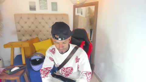 Snapshot of anthoy_wayans chatting on March 8, 2026, 11:19 pm online show from March 8, 2026, 11:19 pm