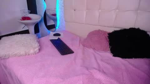 antia_x online show from November 20, 2025, 8:41 pm