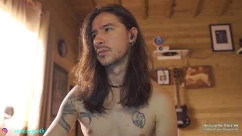 Antinoo Gnothi online show from November 3, 2025, 5:25 pm