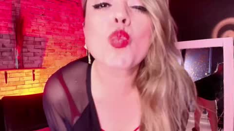 Antonella online show from February 28, 2026, 8:32 pm