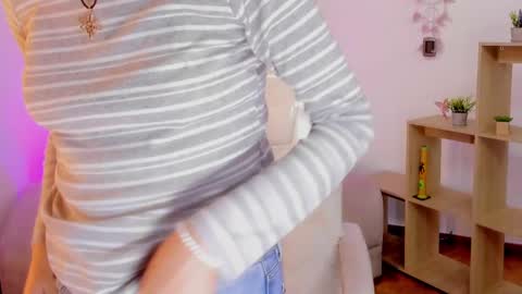 Antonella online show from February 24, 2025, 6:26 pm