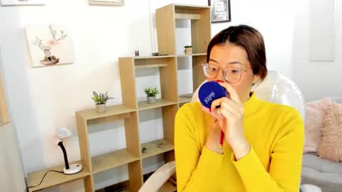 Antonella online show from September 19, 2025, 12:17 pm