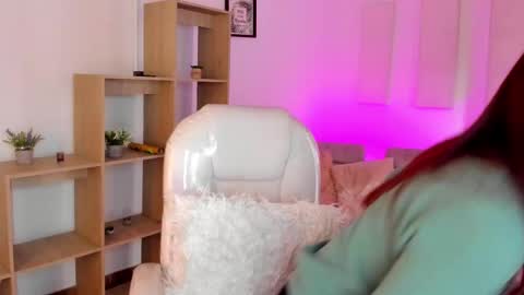 Antonella online show from October 9, 2025, 12:03 pm