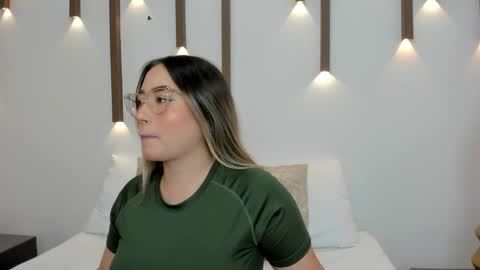 A N T O N E L L A  online show from January 31, 2025, 11:56 am