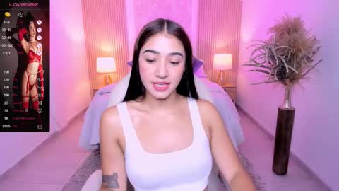  Antonella Grayy  online show from October 21, 2025, 1:23 pm
