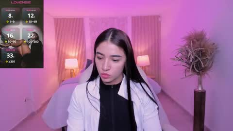 Snapshot of antonella_grayy chatting on November 6, 2025, 11:00 am Antonella Grayy online show from November 6, 2025, 11:00 am