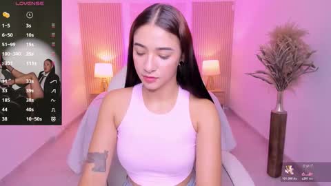 Snapshot of antonella_grayy chatting on November 26, 2025, 11:00 am Antonella Grayy online show from November 26, 2025, 11:00 am