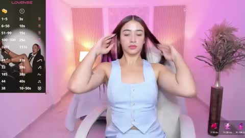 Snapshot of antonella_grayy chatting on December 15, 2025, 11:58 am Antonella Grayy online show from December 15, 2025, 11:58 am
