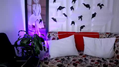 antonella online show from October 31, 2025, 9:38 pm