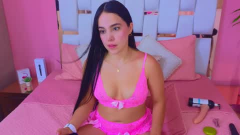 Snapshot of antonellaa_hanks chatting on December 23, 2024, 1:24 pm online show from December 23, 2024, 1:24 pm