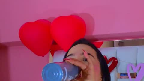 Snapshot of antonellaa_hanks chatting on February 19, 2025, 1:28 pm online show from February 19, 2025, 1:28 pm