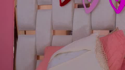 Snapshot of antonellaa_hanks chatting on February 27, 2025, 4:21 pm online show from February 27, 2025, 4:21 pm