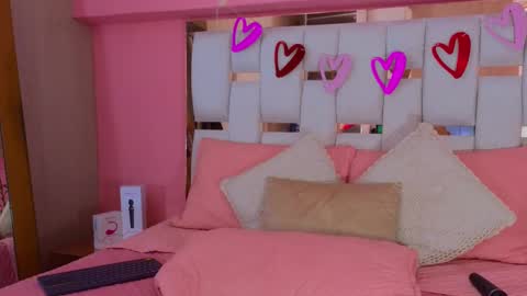 Snapshot of antonellaa_hanks chatting on March 4, 2025, 1:28 pm online show from March 4, 2025, 1:28 pm