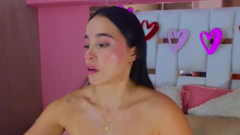 Snapshot of antonellaa_hanks chatting on March 5, 2025, 4:35 pm online show from March 5, 2025, 4:35 pm