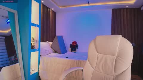 Antonella online show from October 21, 2025, 3:29 am