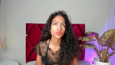 AntonellaHall  online show from September 30, 2025, 12:10 pm