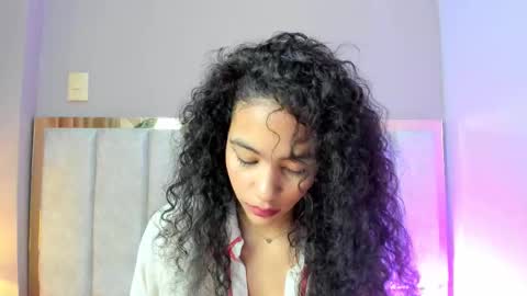 Snapshot of antonellahall_ chatting on November 25, 2025, 12:27 pm AntonellaHall online show from November 25, 2025, 12:27 pm