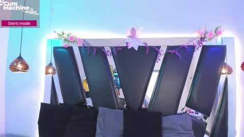 A N T O N E L L E  online show from January 8, 2026, 11:23 am