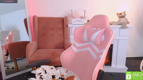 Snapshot of antonia_ferrero chatting on September 30, 2025, 7:02 am antonia_ferrero online show from September 30, 2025, 7:02 am