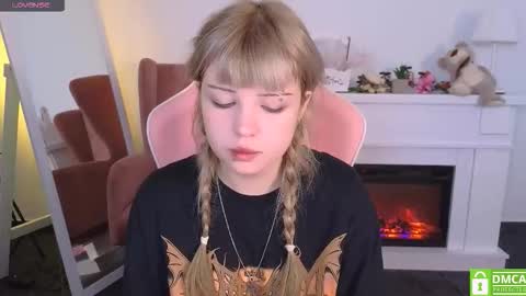 Snapshot of antonia_ferrero chatting on October 11, 2025, 9:08 am antonia_ferrero online show from October 11, 2025, 9:08 am