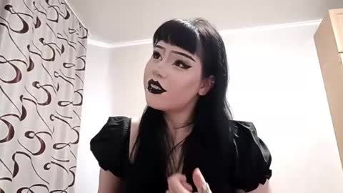 Antonia online show from March 3, 2026, 1:06 pm