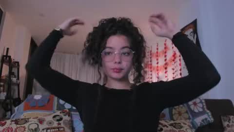 Antonia online show from July 6, 2026, 3:47 am