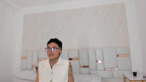 Snapshot of antony_d_ossa chatting on April 12, 2026, 5:45 am antony_d_ossa online show from April 12, 2026, 5:45 am