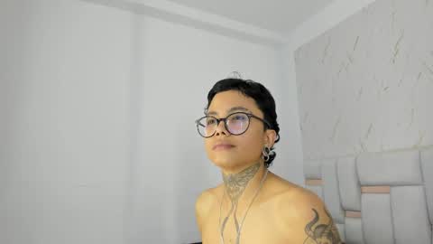 Snapshot of antony_d_ossa chatting on May 16, 2026, 8:07 pm antony_d_ossa online show from May 16, 2026, 8:07 pm