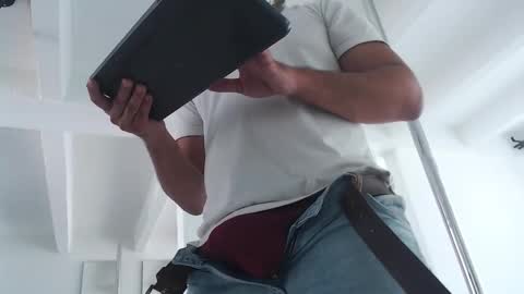 Snapshot of antony_gar chatting on September 13, 2025, 4:07 pm Antony online show from September 13, 2025, 4:07 pm