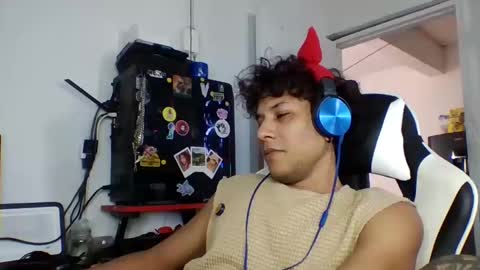 AnuarDHM online show from November 5, 2025, 12:16 pm