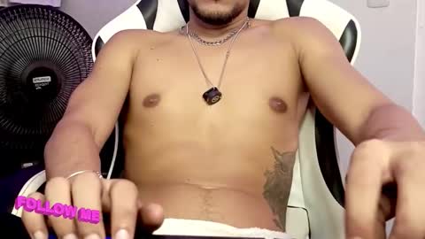 AnuarDHM online show from January 11, 2026, 3:17 pm