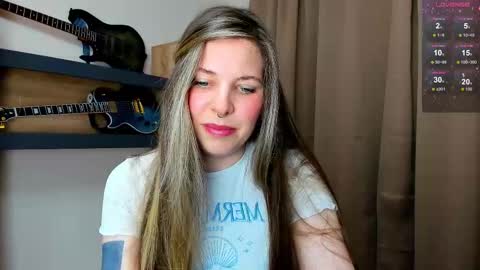 Anya online show from September 28, 2025, 5:07 pm