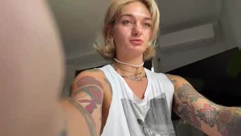 Snapshot of anyacoke chatting on February 27, 2026, 3:50 am Isannah online show from February 27, 2026, 3:50 am