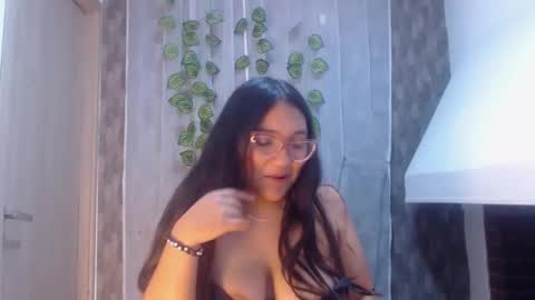 anyeladondecm101 online show from April 21, 2026, 1:42 am