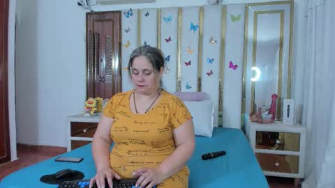 Anyela  online show from November 18, 2025, 1:55 am