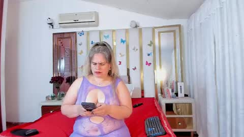 Anyela  online show from April 16, 2026, 3:18 am