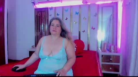 Snapshot of anyelamature chatting on May 28, 2026, 3:26 am Anyela online show from May 28, 2026, 3:26 am