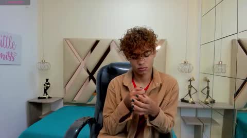 anyelotwink online show from January 9, 2026, 1:03 pm